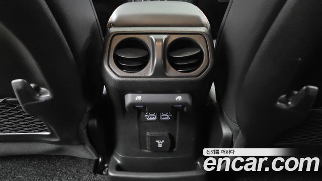 Jeep Wrangler 2024 — photo 25