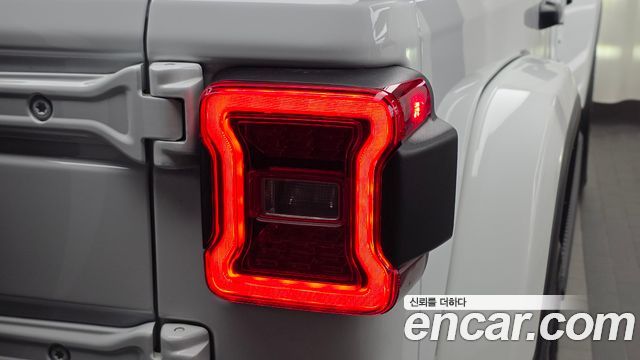 Jeep Wrangler 2024 — photo 9