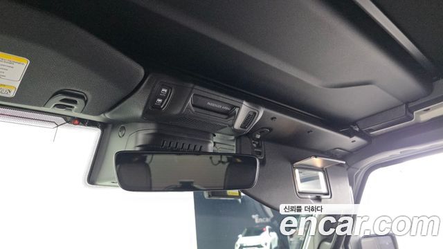 Jeep Wrangler 2024 — photo 28