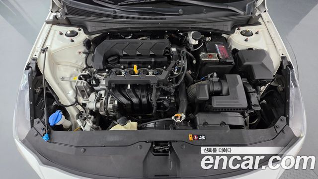 Hyundai AVANTE 2021 — photo 6