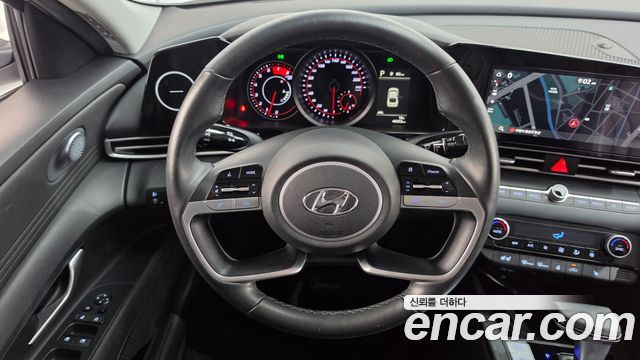 Hyundai AVANTE 2021 — photo 19