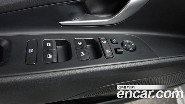Hyundai AVANTE 2021 — photo 27
