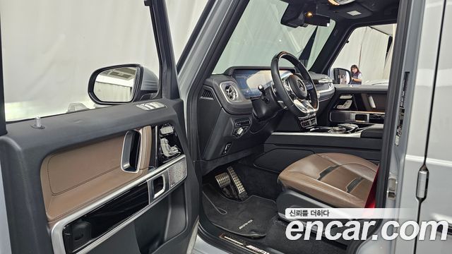Mercedes-Benz G-Class 2023 — photo 13