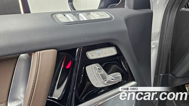 Mercedes-Benz G-Class 2023 — photo 30