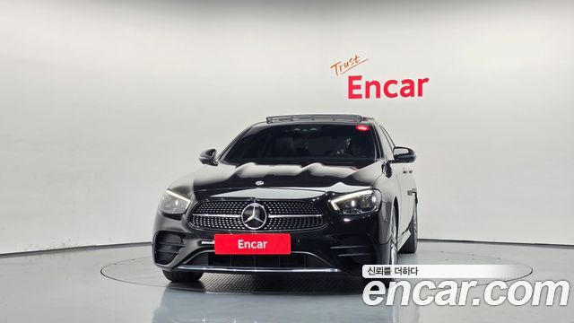 Mercedes-Benz E-Class 2022 — photo 3