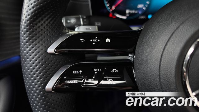 Mercedes-Benz E-Class 2022 — photo 21