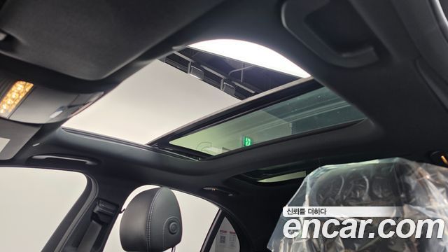 Mercedes-Benz E-Class 2022 — photo 22