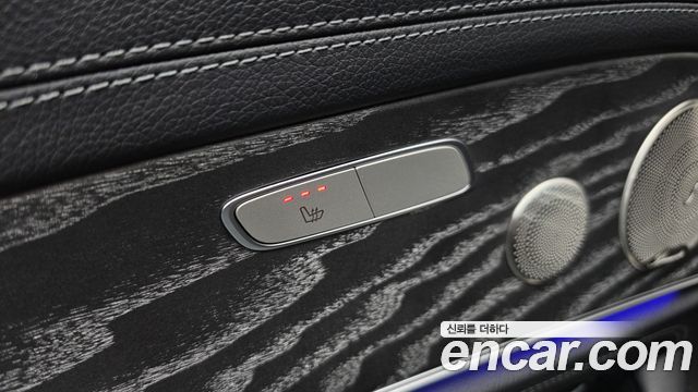 Mercedes-Benz E-Class 2022 — photo 32