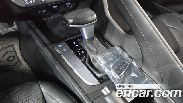 Hyundai AVANTE 2022 — photo 12