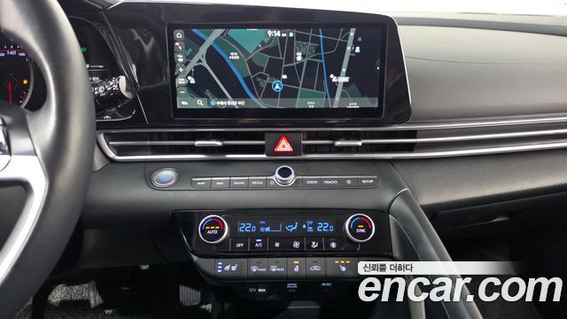 Hyundai AVANTE 2022 — photo 19