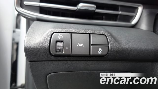 Hyundai AVANTE 2022 — photo 25