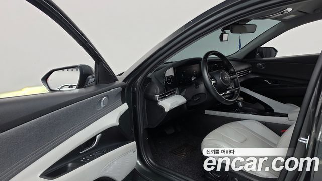 Hyundai AVANTE 2021 — photo 13