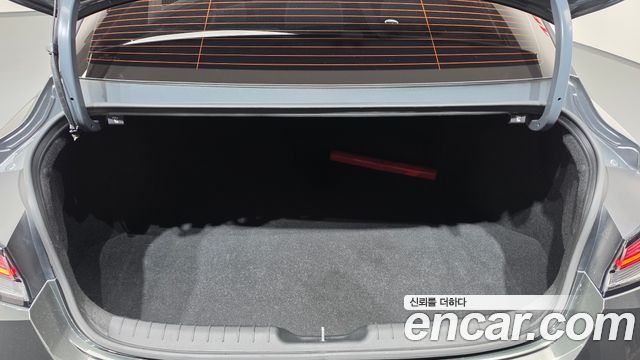 Hyundai AVANTE 2021 — photo 22