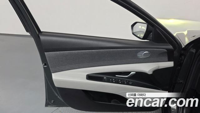 Hyundai AVANTE 2021 — photo 14