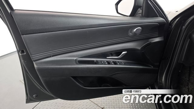 Hyundai AVANTE 2022 — photo 14