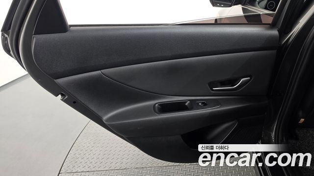 Hyundai AVANTE 2022 — photo 15