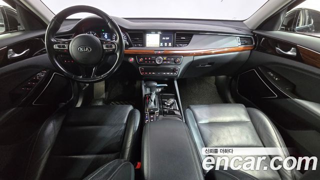 Kia K7 2016 — photo 10