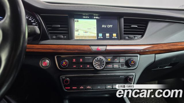 Kia K7 2016 — photo 19