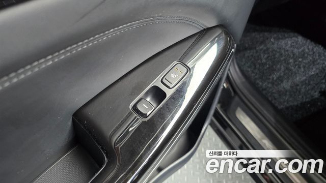 Kia K7 2016 — photo 26