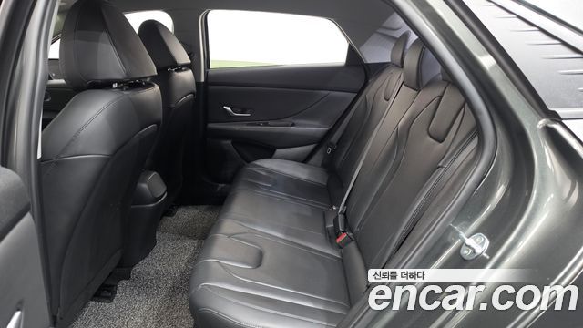 Hyundai AVANTE 2021 — photo 17