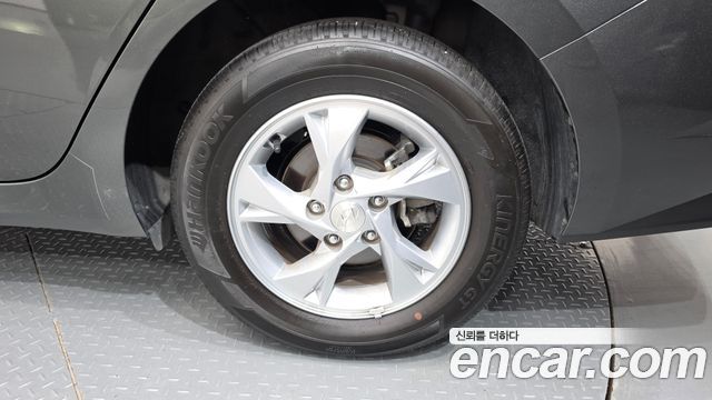 Hyundai AVANTE 2021 — photo 7