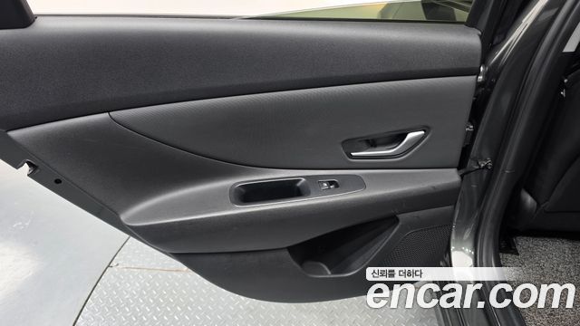 Hyundai AVANTE 2021 — photo 15