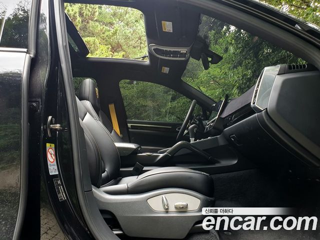Porsche Cayenne 2013 — photo 6