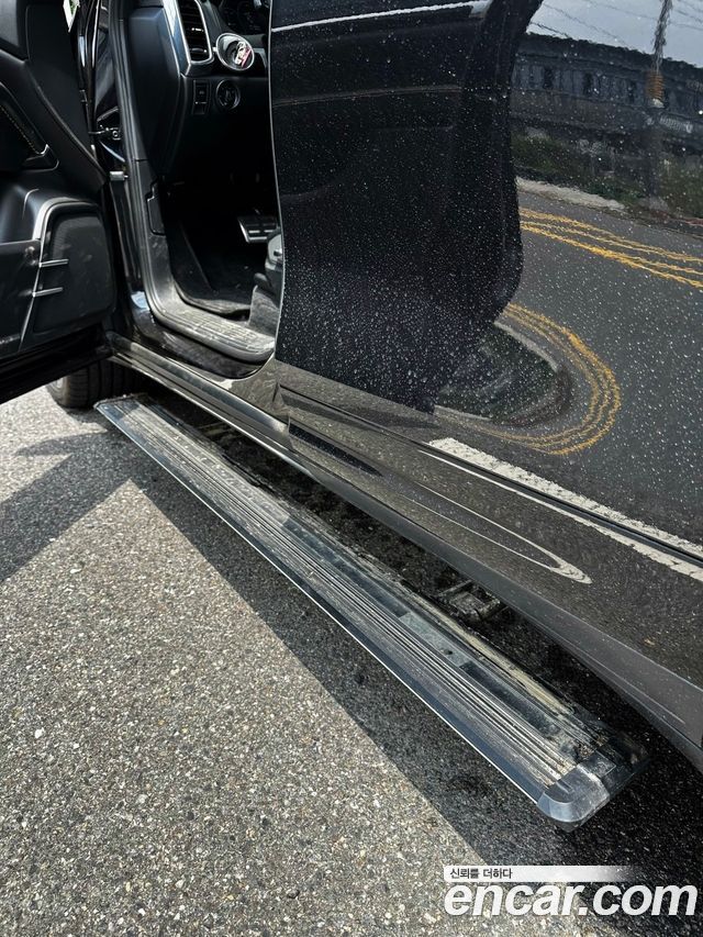 Porsche Cayenne 2013 — photo 12
