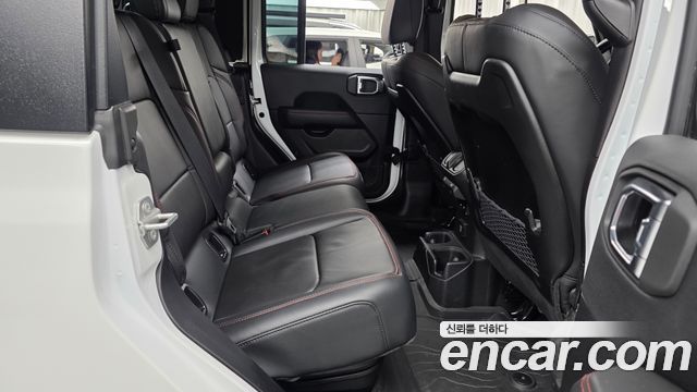 Jeep Gladiator 2025 — photo 17