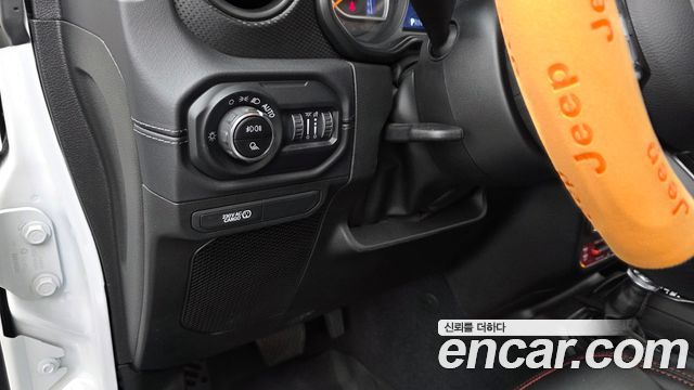Jeep Gladiator 2025 — photo 24
