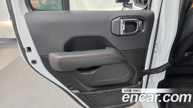 Jeep Gladiator 2025 — photo 15