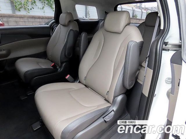 Kia Canival 2024 — photo 7