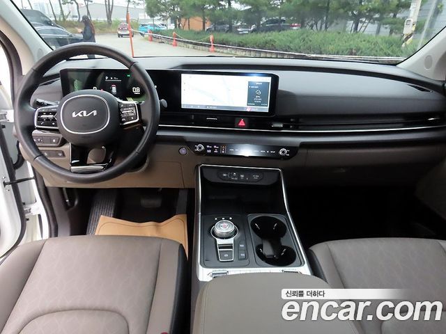 Kia Canival 2024 — photo 8