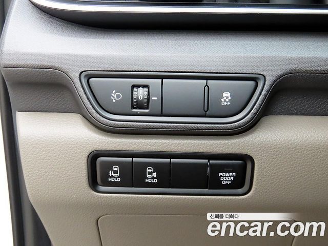 Kia Canival 2024 — photo 12