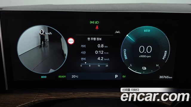 Hyundai Santafe 2025 — photo 11