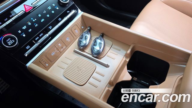 Hyundai Santafe 2025 — photo 23