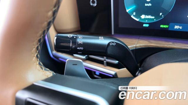 Hyundai Santafe 2025 — photo 28