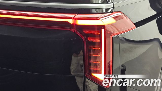 Kia Canival 2025 — photo 9