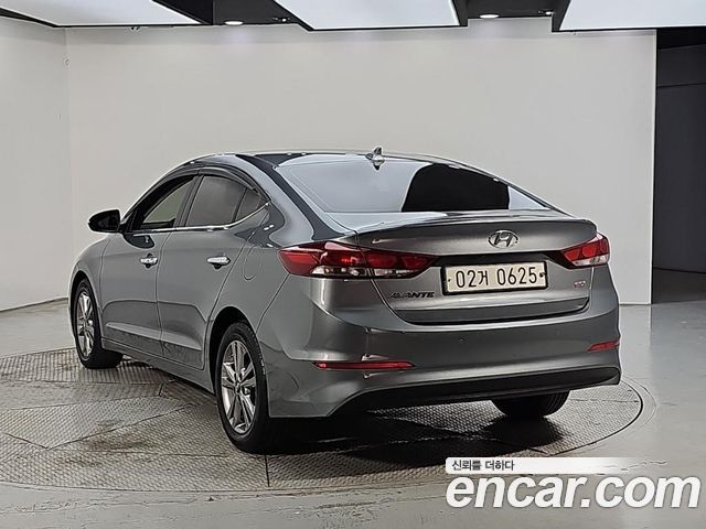 Hyundai AVANTE 2016 — photo 3