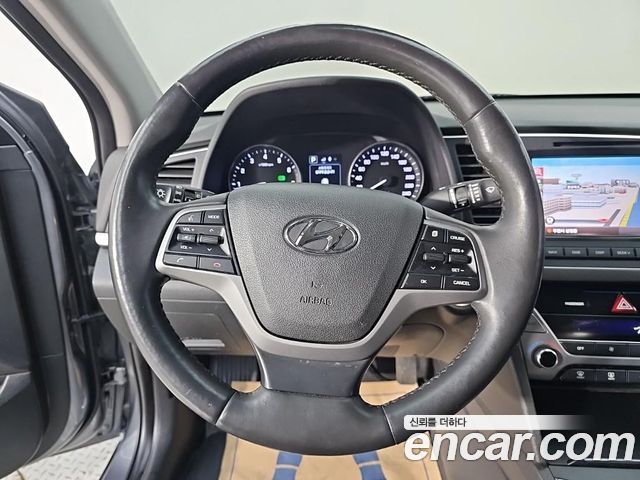 Hyundai AVANTE 2016 — photo 9
