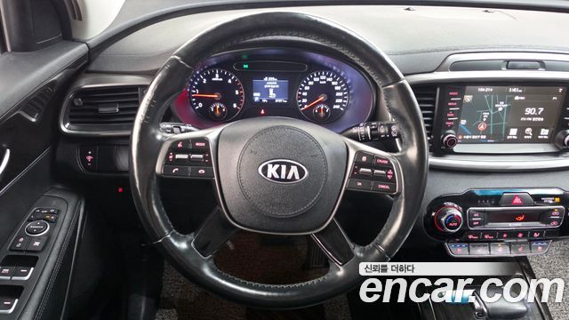 Kia Sorento 2019 — photo 20