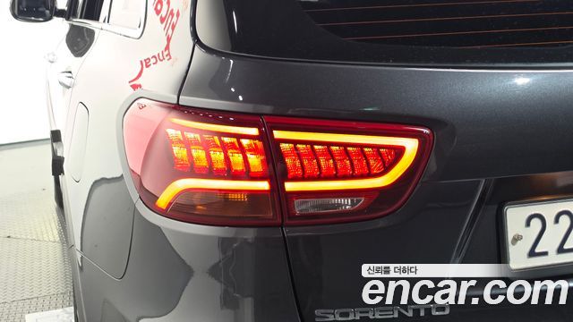 Kia Sorento 2019 — photo 9
