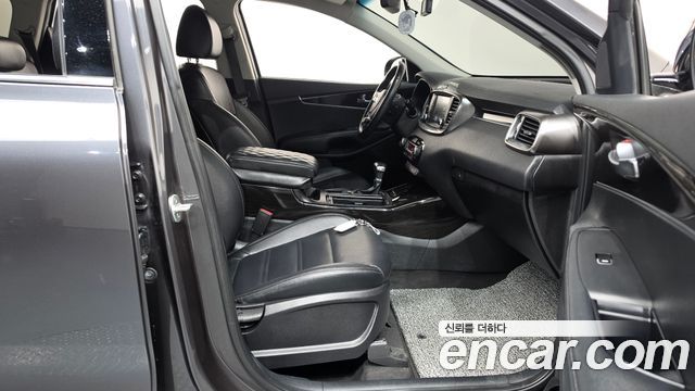 Kia Sorento 2019 — photo 16