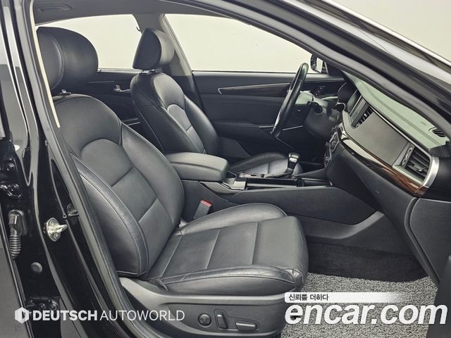 Kia K7 2018 — photo 10