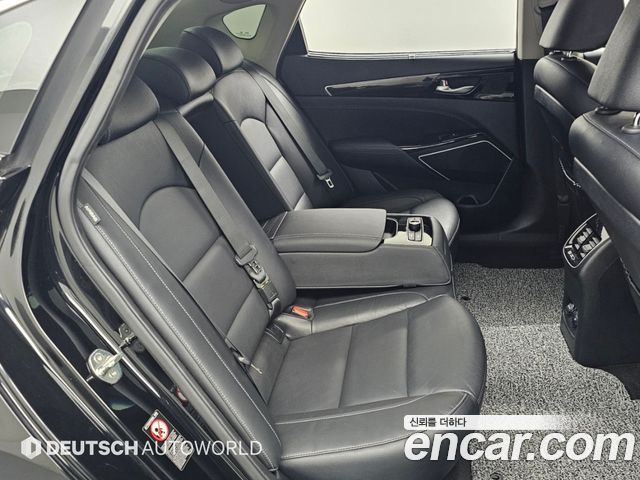 Kia K7 2018 — photo 12