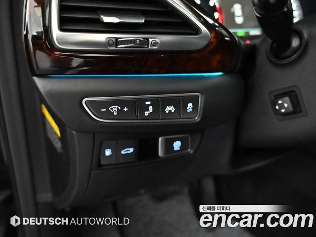 Genesis EQ900 2016 — photo 17