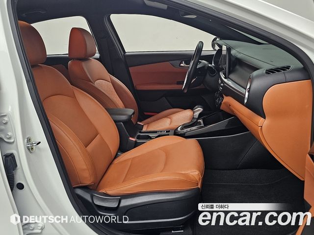 Kia K3 2022 — photo 10