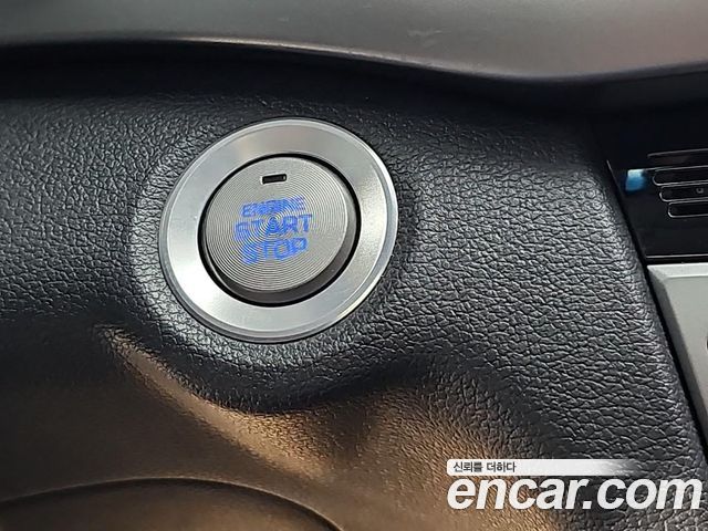 Hyundai AVANTE 2016 — photo 15
