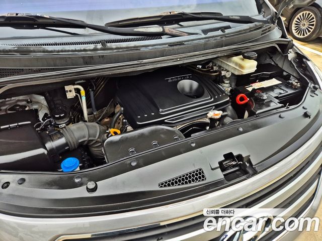 Hyundai Starex 2017 — photo 7