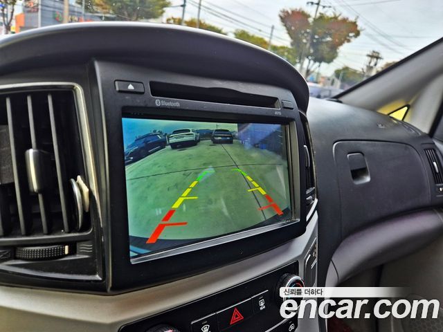 Hyundai Starex 2017 — photo 12